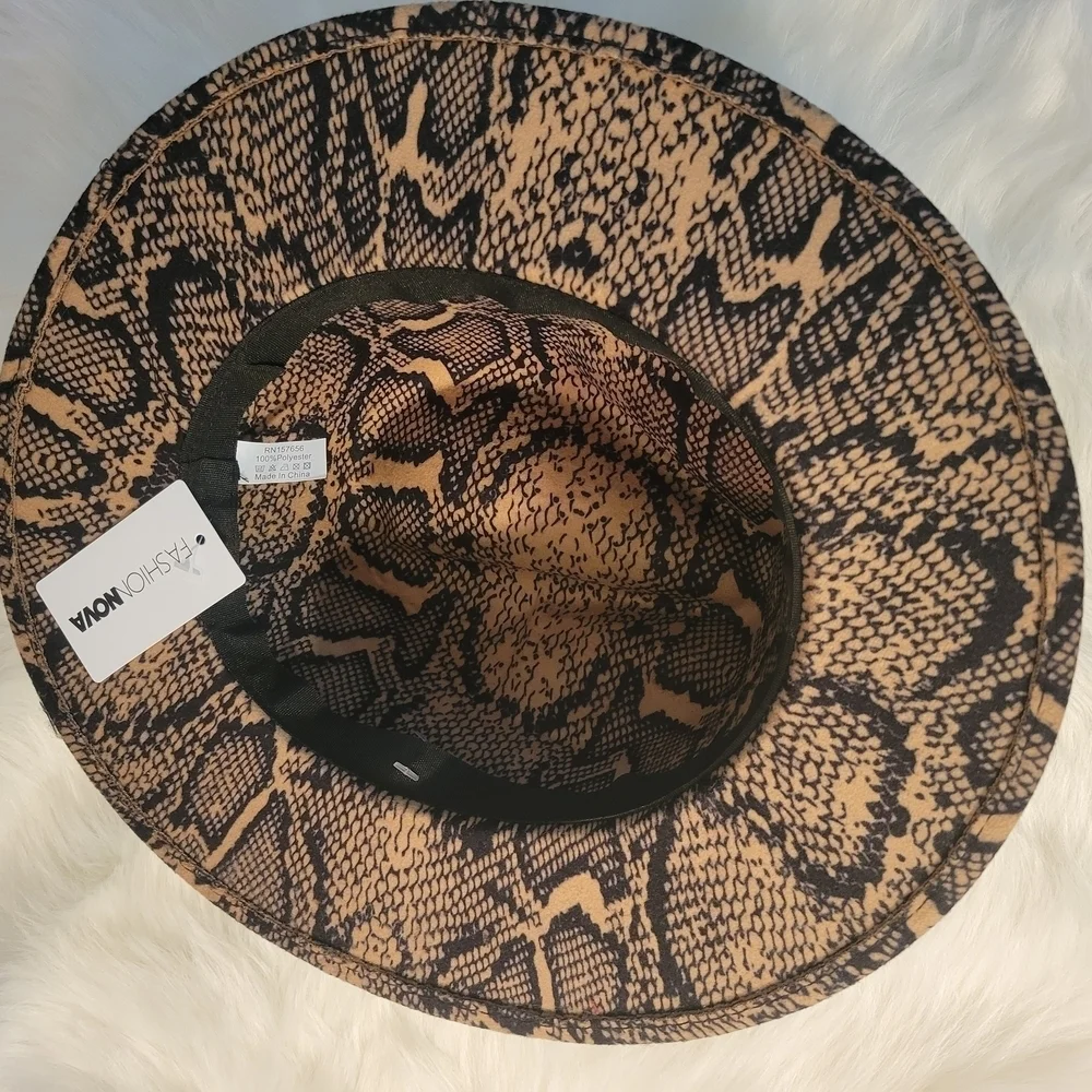 Tan and Black Reptile Skin Pattern